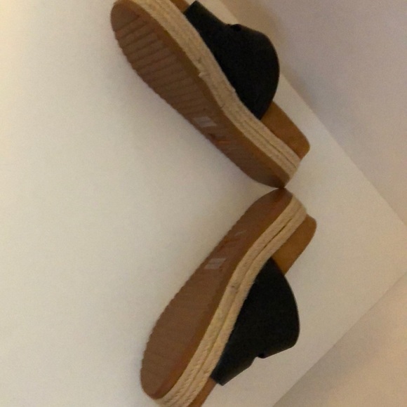 Bamboo sandals - Picture 3 of 4